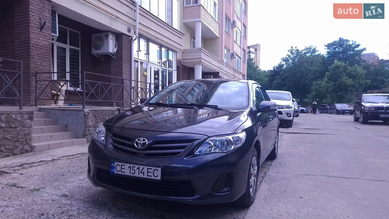 2010 Toyota Corolla - мініатюра 2