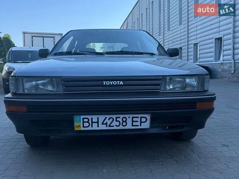 Toyota Corolla 1988