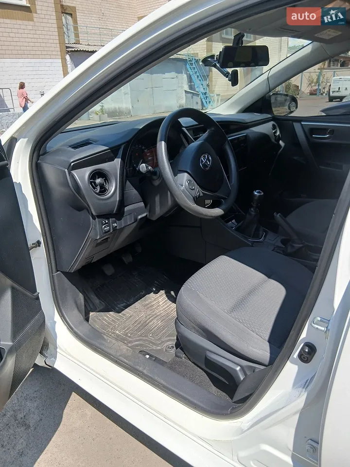 2017 Toyota Corolla - мініатюра 4