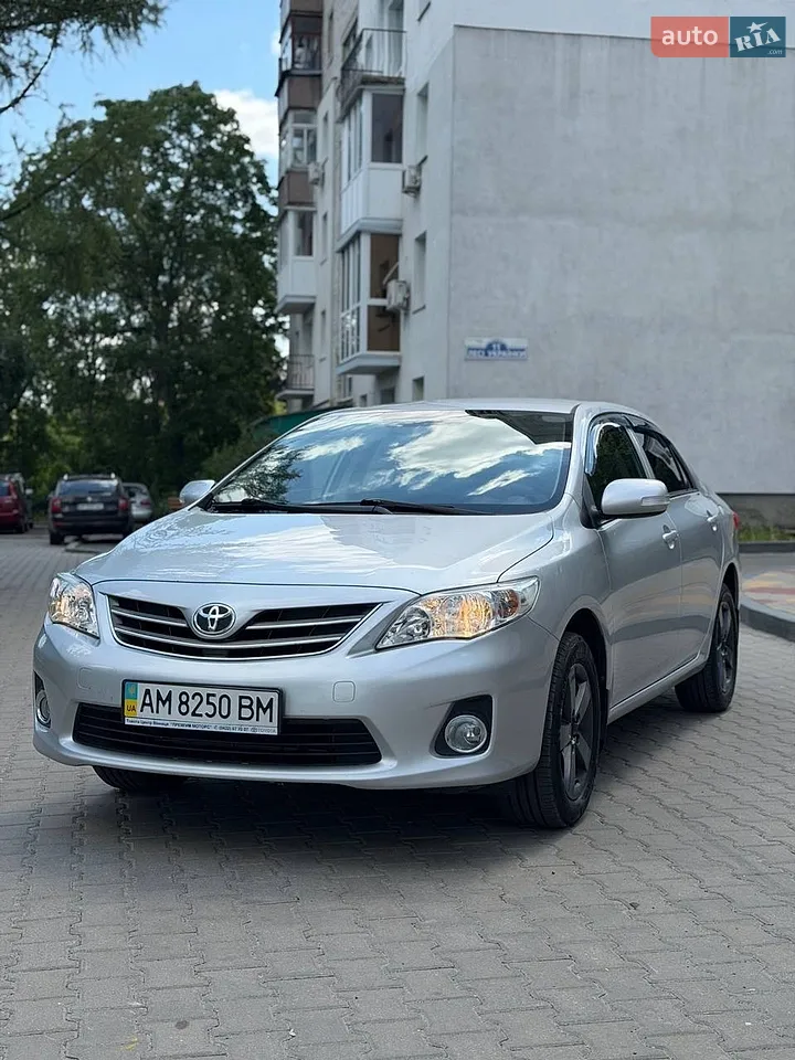2012 Toyota Corolla - фото 1