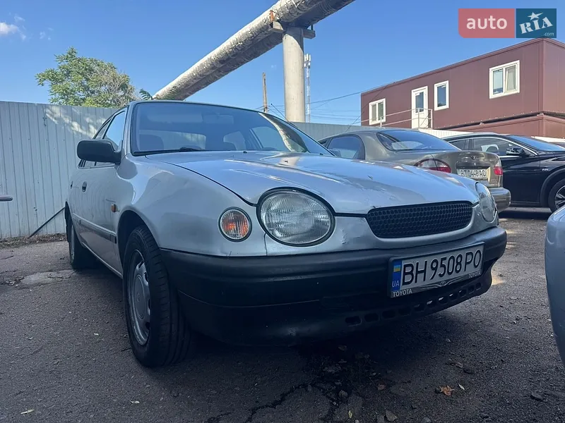Toyota Corolla 1998