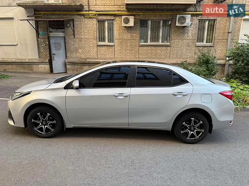 Toyota Corolla 2016