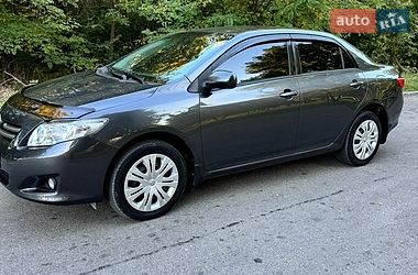 Седан Toyota Corolla 2008 в Днепре
