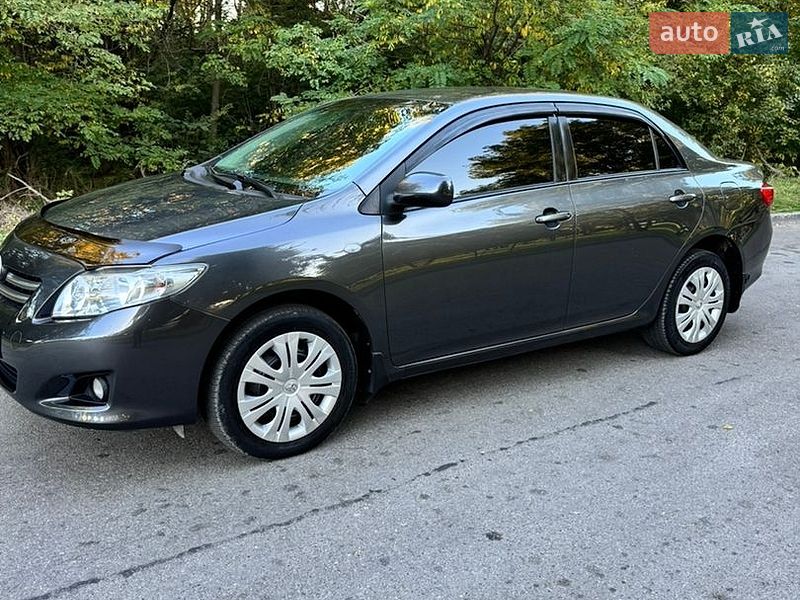 Седан Toyota Corolla 2008 в Днепре