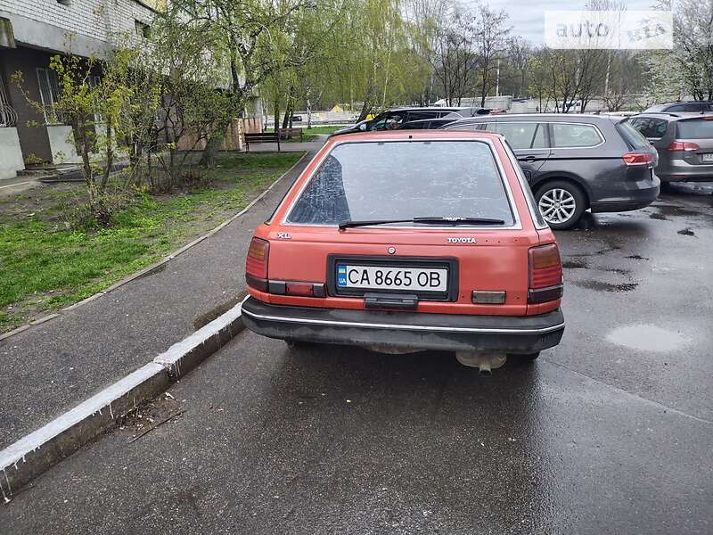 Легкові Toyota Corona