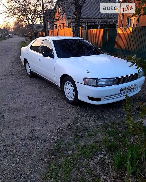 Легковые Toyota Cresta