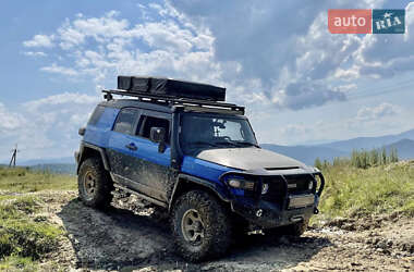 Toyota FJ Cruiser  2007