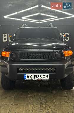 Toyota FJ Cruiser  2007