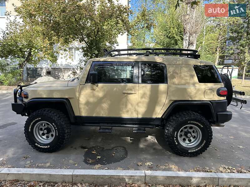 Toyota FJ Cruiser