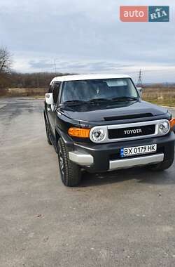 Toyota FJ Cruiser  2021
