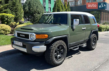 Toyota FJ Cruiser  2013