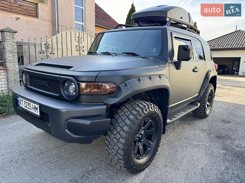 Toyota FJ Cruiser