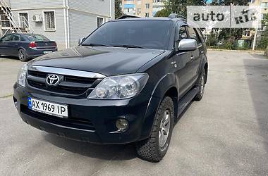 Toyota Fortuner SR5 2005