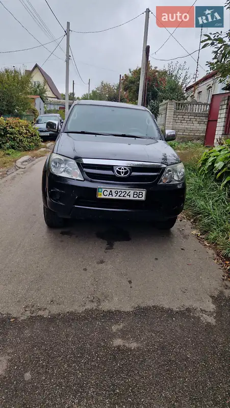 Toyota Fortuner 2007