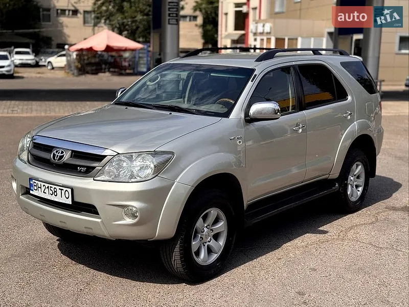 Toyota Fortuner 2007