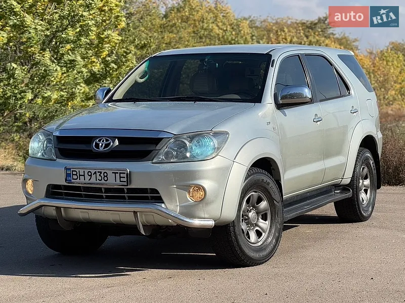 Toyota Fortuner 2007