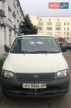 Toyota Grand Hiace  2003