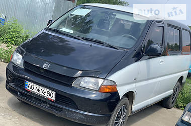 Toyota Hiace  2003