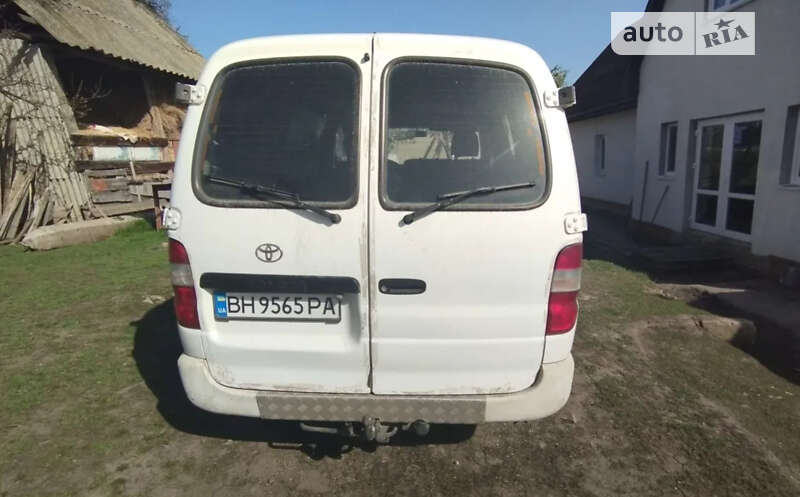 Пикап Toyota Hiace