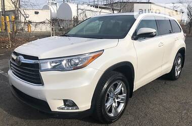 Toyota Highlander  2016