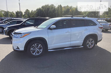 Toyota Highlander  2015