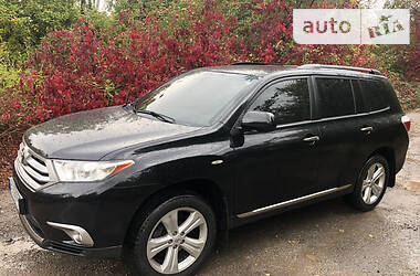 Toyota Highlander  2011