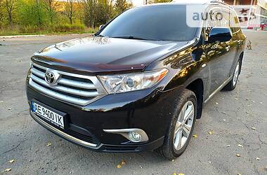 Toyota Highlander  2012