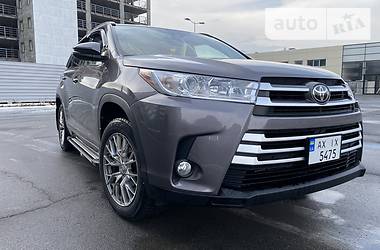 Toyota Highlander XLE 2018