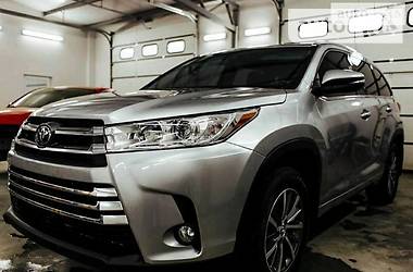 Toyota Highlander XLE 2017