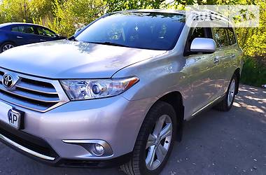 Toyota Highlander  2011