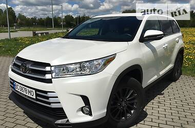 Toyota Highlander XLE  2019