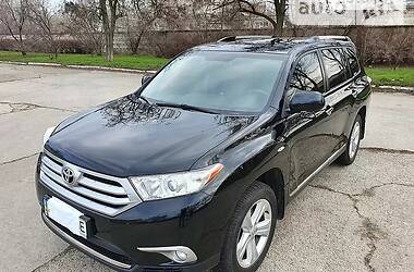 Toyota Highlander  2013