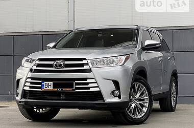 Toyota Highlander  2020