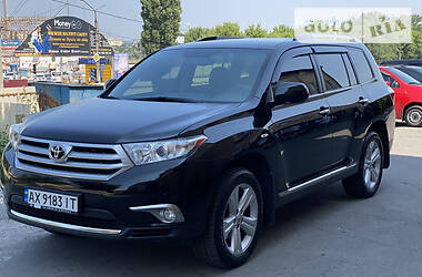 Toyota Highlander  2010