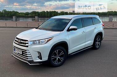 Toyota Highlander  2017