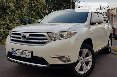 Toyota Highlander  2011