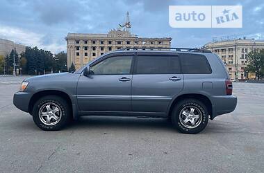 Toyota Highlander  2004