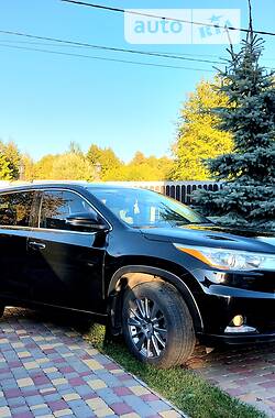 Toyota Highlander  2014