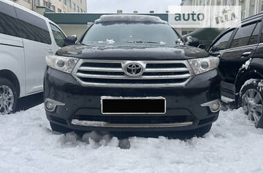 Toyota Highlander  2011