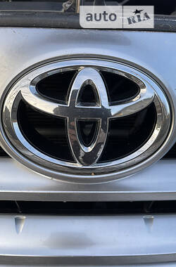 Toyota Highlander  2013