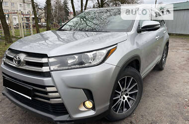 Toyota Highlander  2017