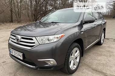 Toyota Highlander  2011