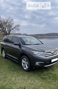 Toyota Highlander  2012