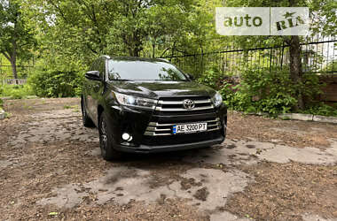 Toyota Highlander 2019