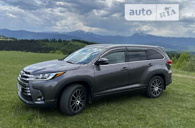 Toyota Highlander  2019