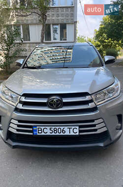 Toyota Highlander  2018