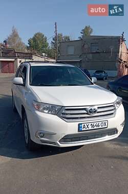Toyota Highlander  2013