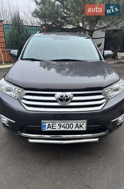 Toyota Highlander  2012