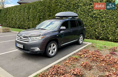 Toyota Highlander  2011