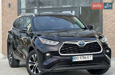 Toyota Highlander  2021